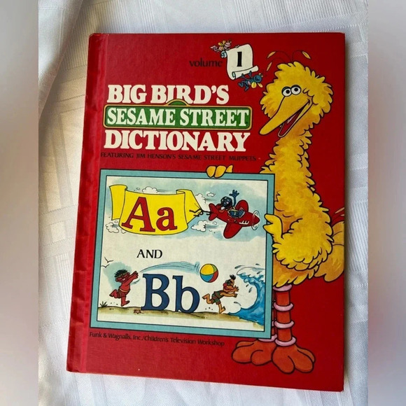Vintage  Big Bird’s Sesame Street Dictionary Volume 1 - Picture 1 of 3